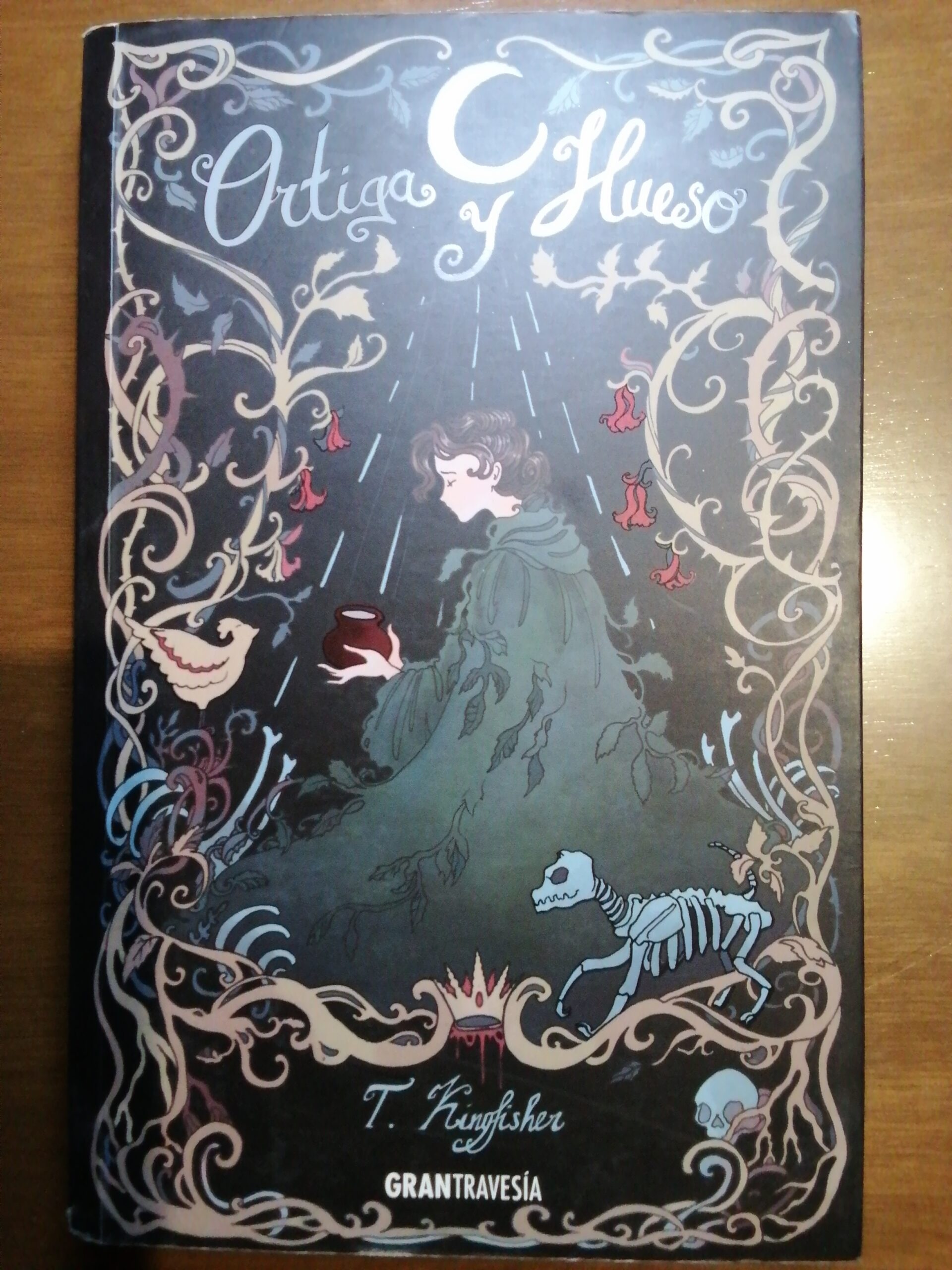 Ortiga y Hueso